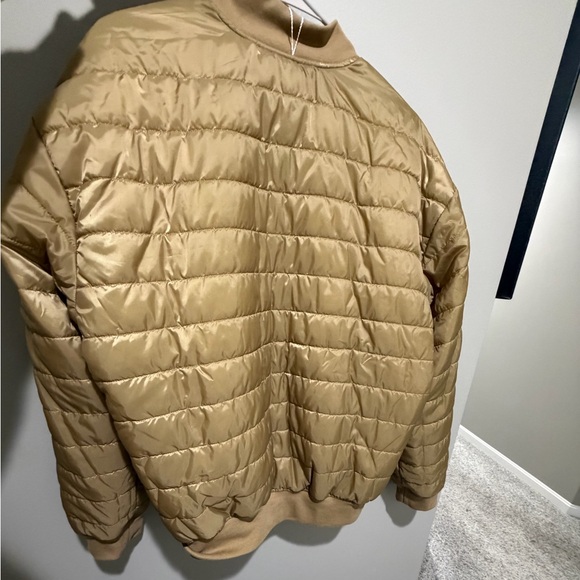 Fabletics Reversible Quilted Jacket-Men’s - Picture 3 of 4